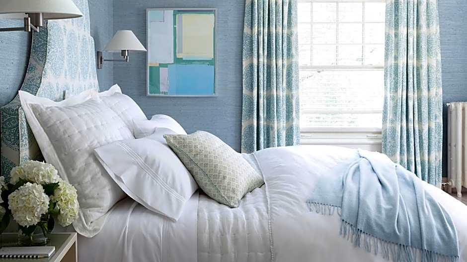 Photo 1 of 4 of Deluxe 1 King Bed