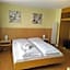 Hotel Sherlock Holmes "nur 200 m zur Gondelbahn Hasliberg"