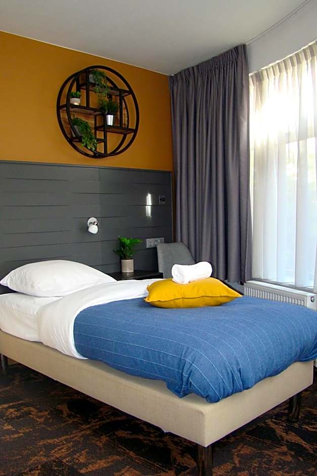 Hotel The Happy Traveler