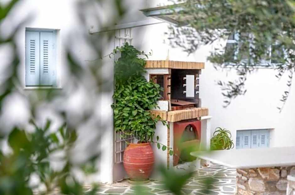 VILLAGE LIANA MAROULI KASTRAKI