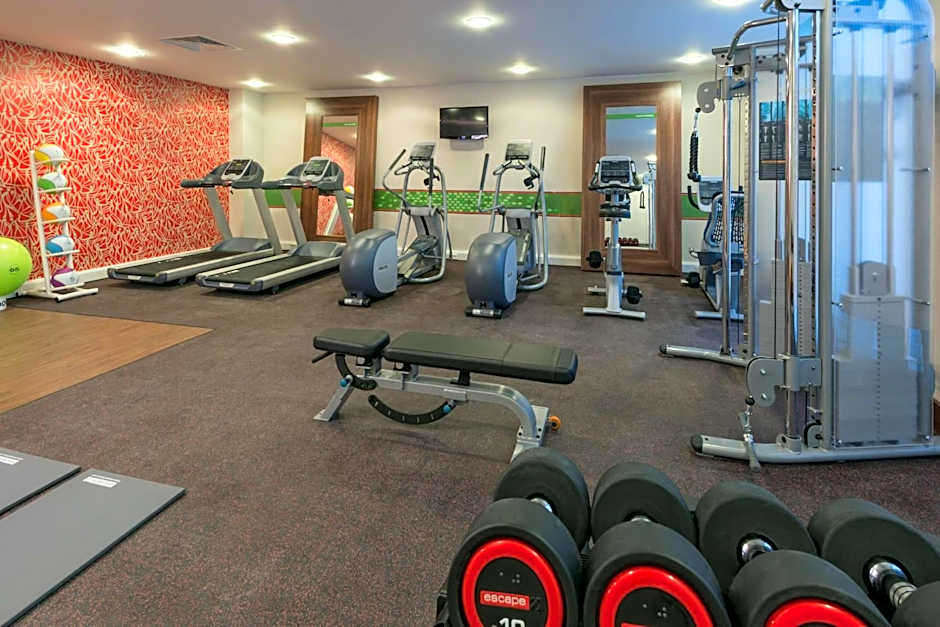 Hampton By Hilton Luton Airport