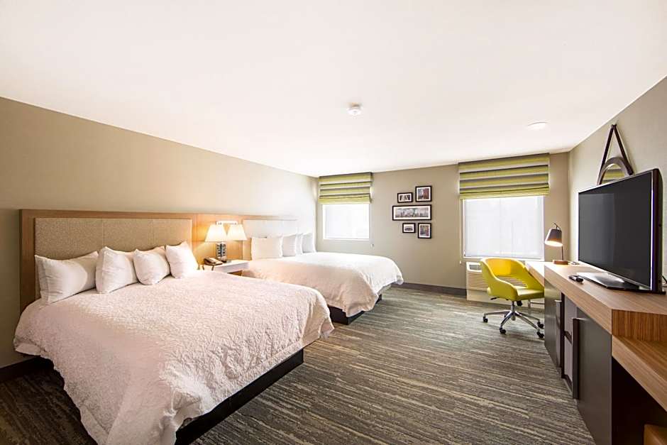 Hampton Inn By Hilton And Suites Seattle-Downtown