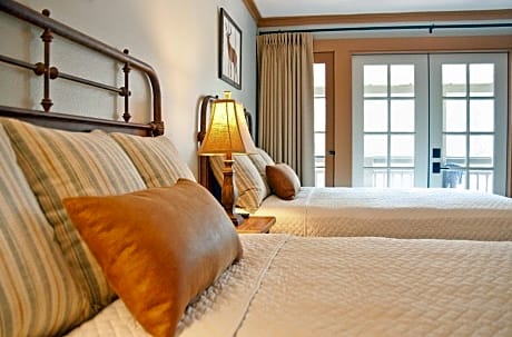 Double Room with Two Double Beds - Accessible/Non-Smoking