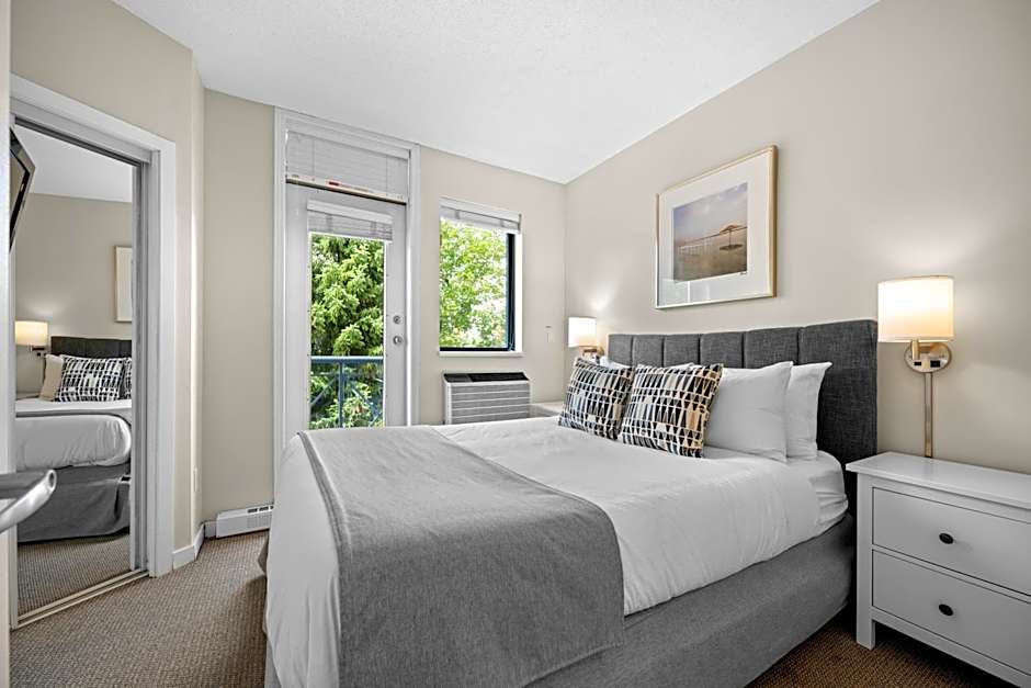 Alpenglow Lodge Two Bedroom Apartment by MVA