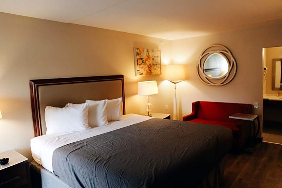 All Seasons Inn & Suites