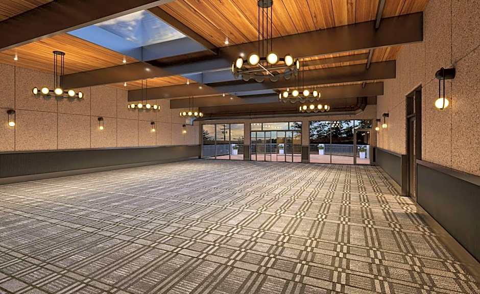 DoubleTree by Hilton Clarksville Riverview