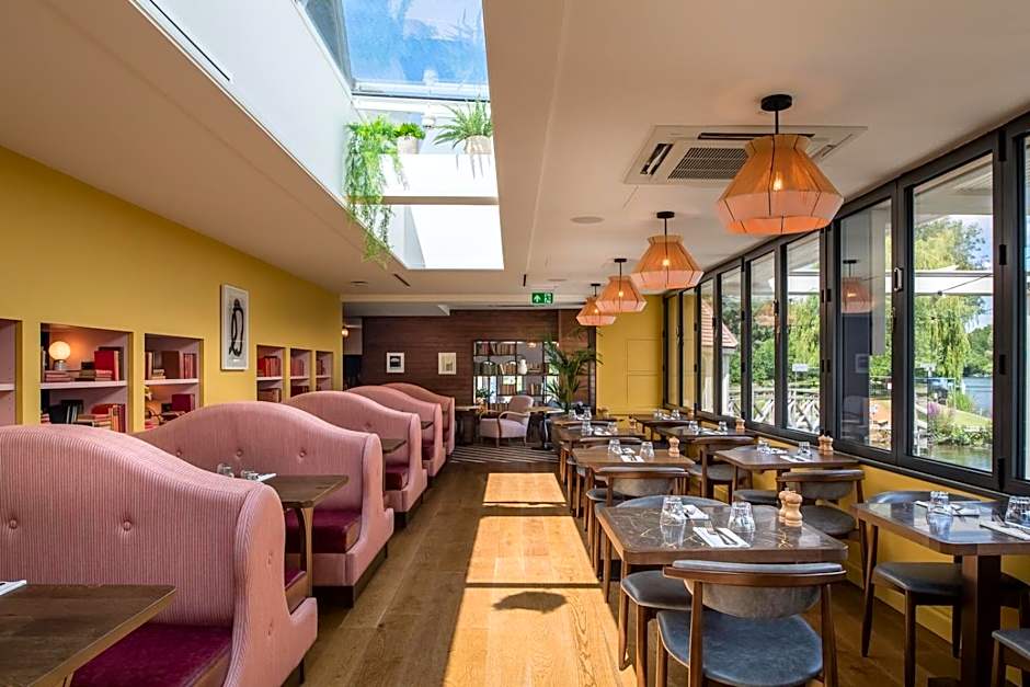 The Swan, Streatley, Berkshire