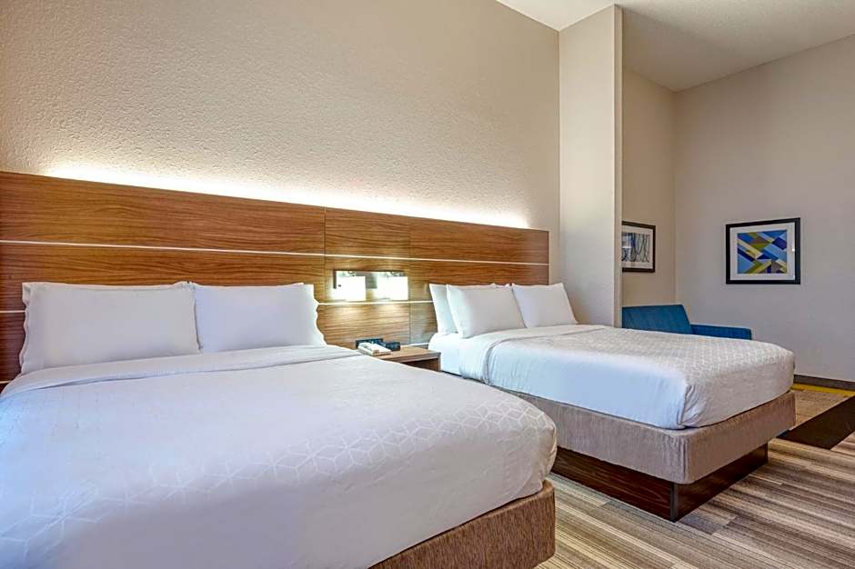 Holiday Inn Express & Suites Vandalia By IHG