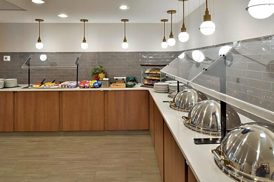 Holiday Inn Hotel & Suites Overland Park-Convention Center By IHG
