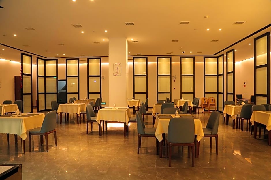 Borrman Hotel Huaihua High Speed Railway South Station Wanda Plaza – Huaihua