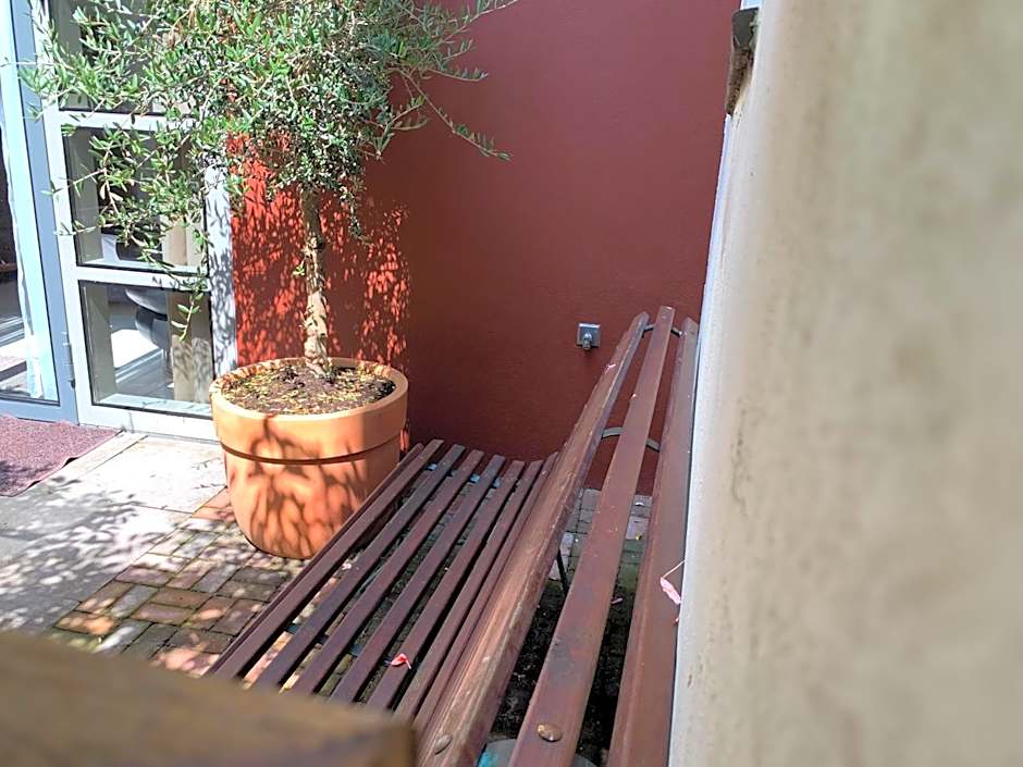 Zocher6 BnB a monumental town house in the city center