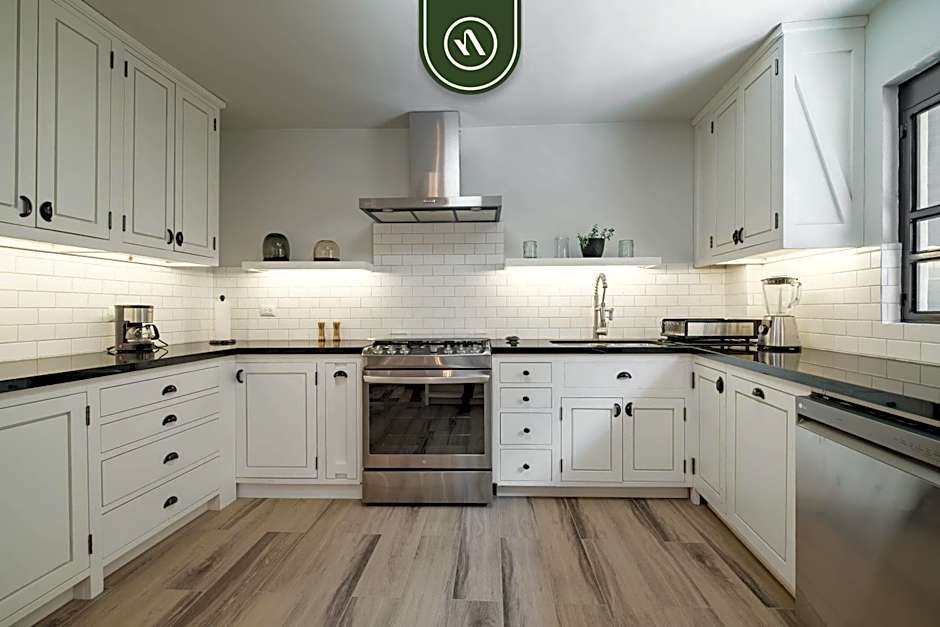 Amazing House in City Center - Rooftop - Skyline