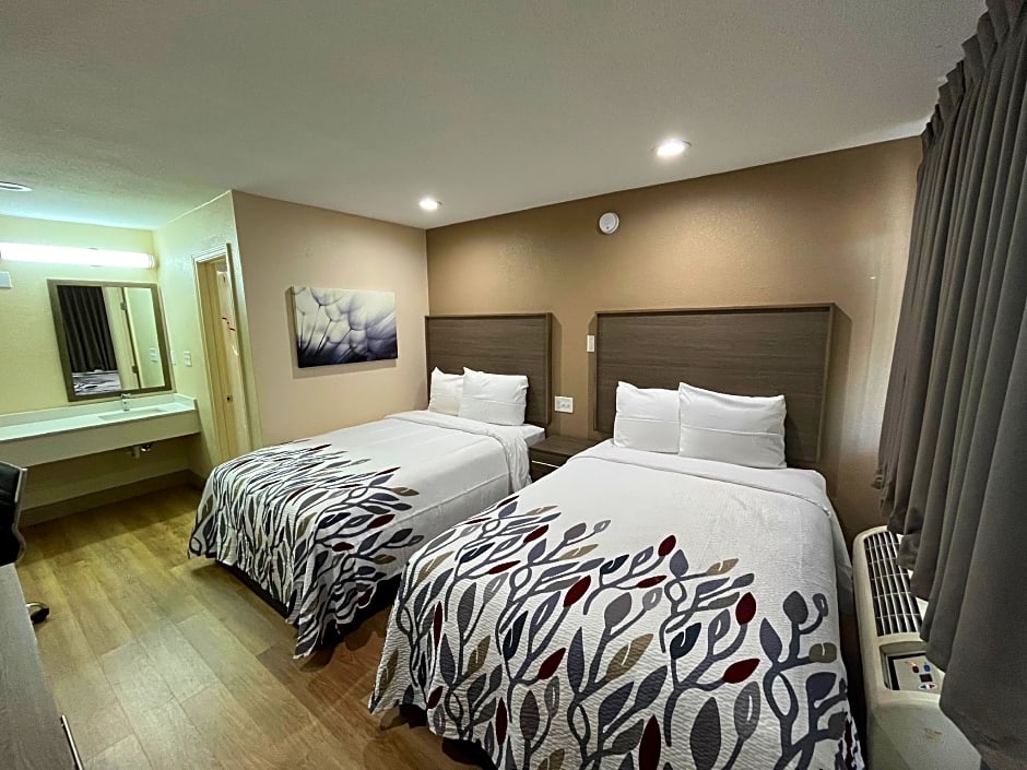 Red Roof Inn Haltom City