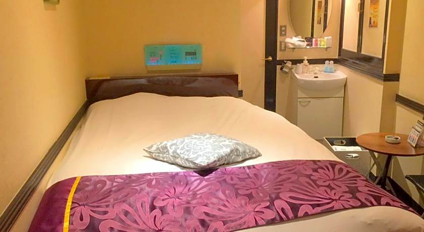 Hotel U