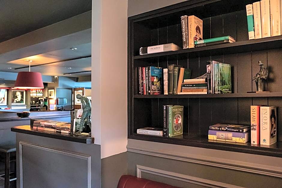 Cliffs of Moher Hotel