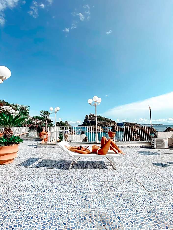 Strand Hotel Delfini