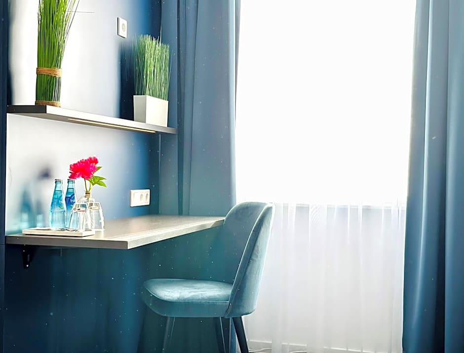 Arthotel Ambassador Wiesbaden - FREE PARKING