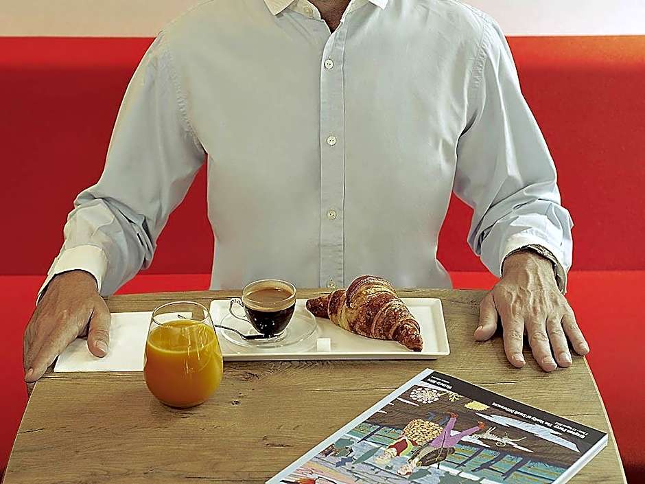 Ibis Makassar City Center Hotel