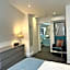 Penthouse near park - air con - Guest and the City