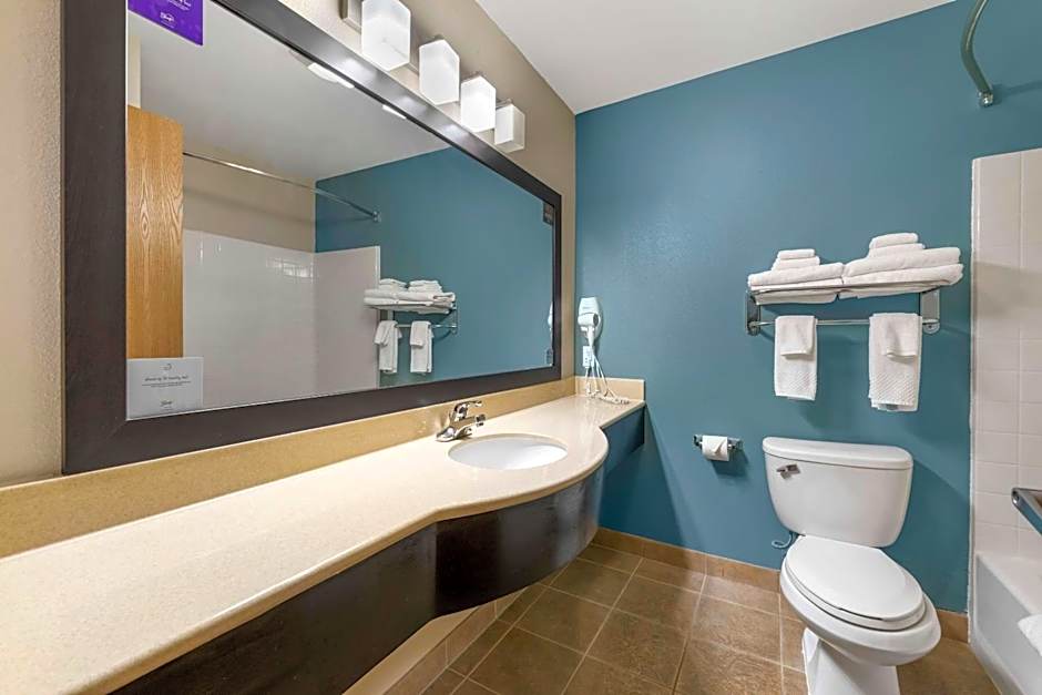 Sleep Inn & Suites Hays I-70