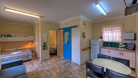 Double Room (5 Adults) - No Pets