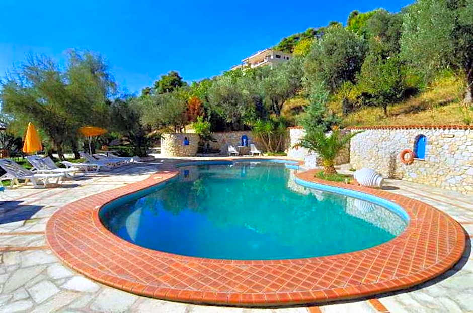 vassilias beach hotel