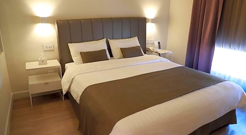 Alqasr Metropole Hotel