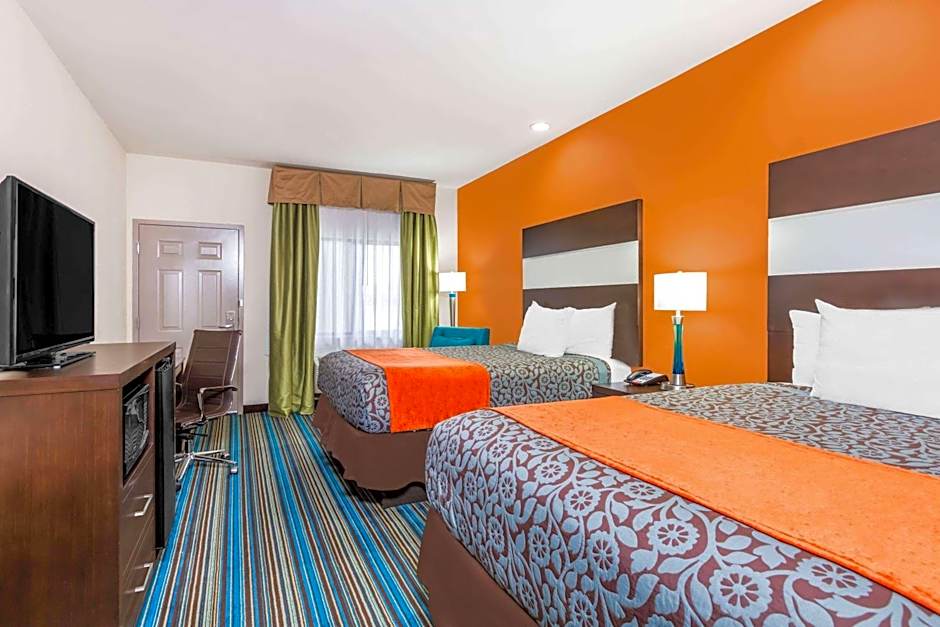 Days Inn & Suites by Wyndham Katy