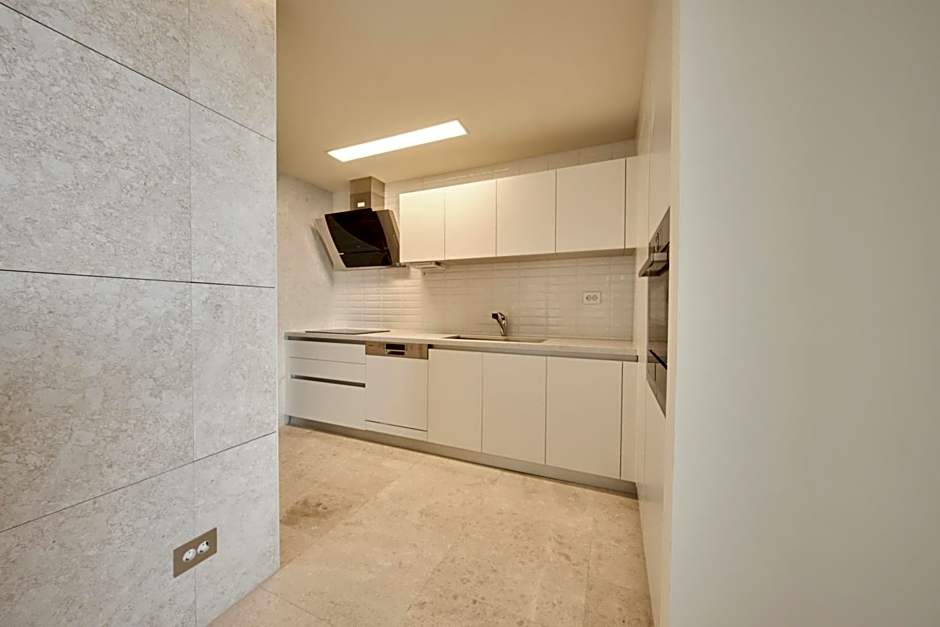 UH FLAT Signature DAEGU