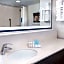 Hampton Inn By Hilton & Suites Kansas City-Country Club Plaza