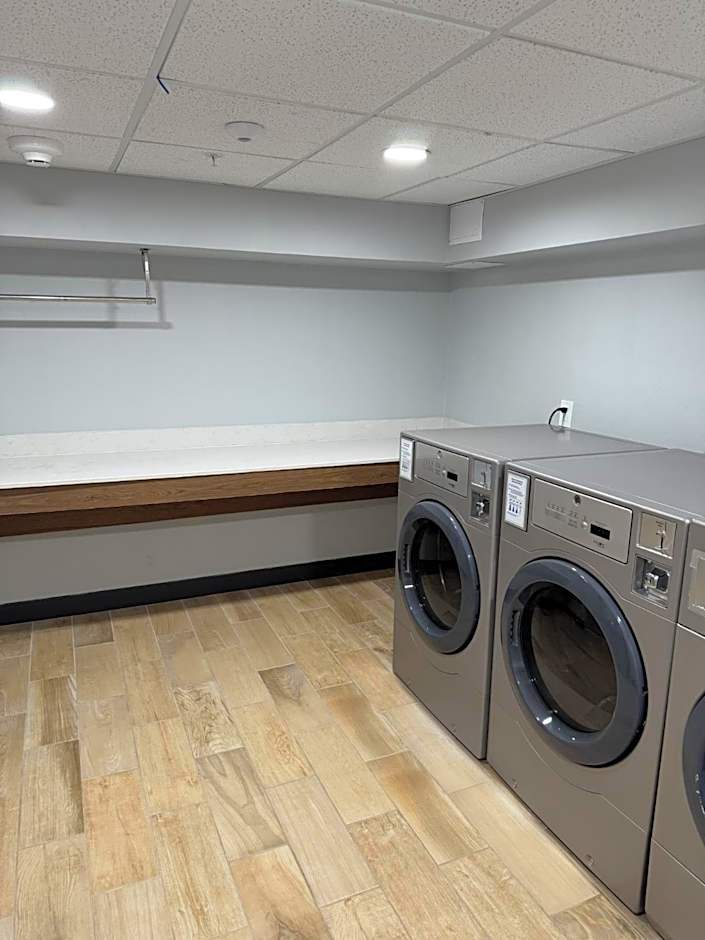 Holiday Inn Express Denver Central - North