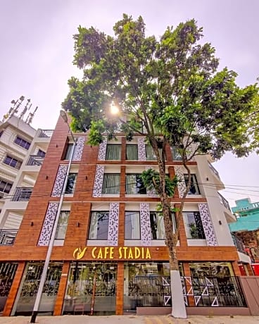 STADIA INN