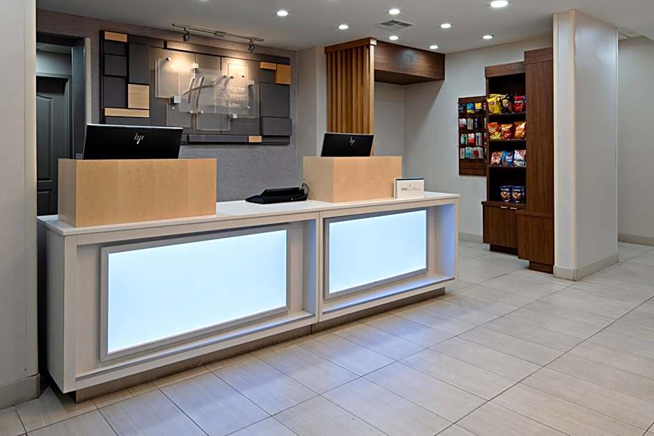 Holiday Inn Express Fresno South By IHG