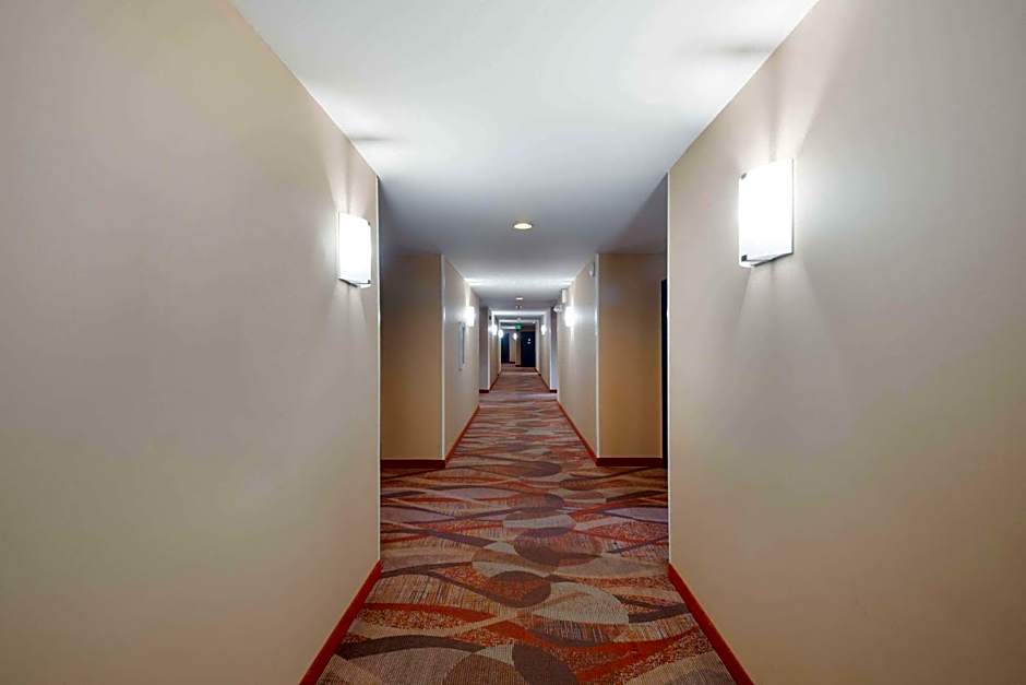 Quality Inn Grand Suites Bellingham