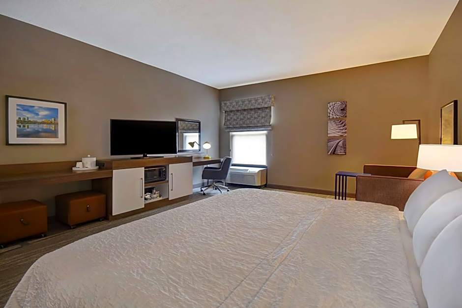 Hampton Inn By Hilton Birmingham-Colonnade 280