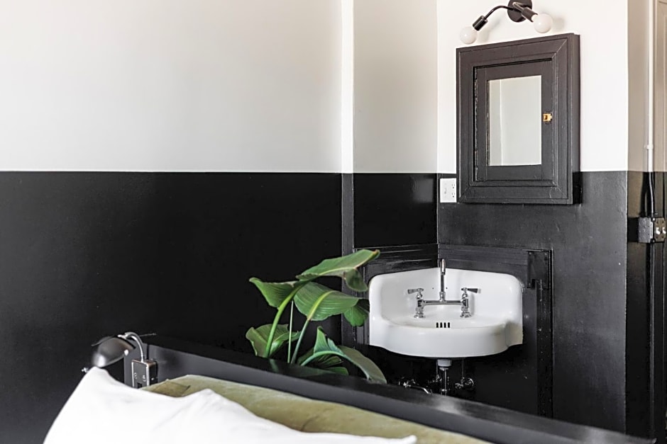 The Clyde Hotel Portland by Kasa