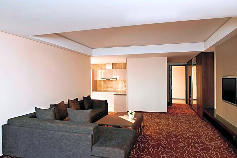 Photo 1 of 2 of Grand 2 Bedroom 1 King Bed and 2 Double Beds Suite, Sea View