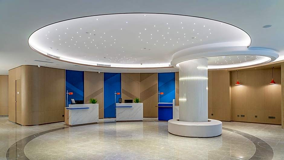 Holiday Inn Express Dandong City Center By IHG