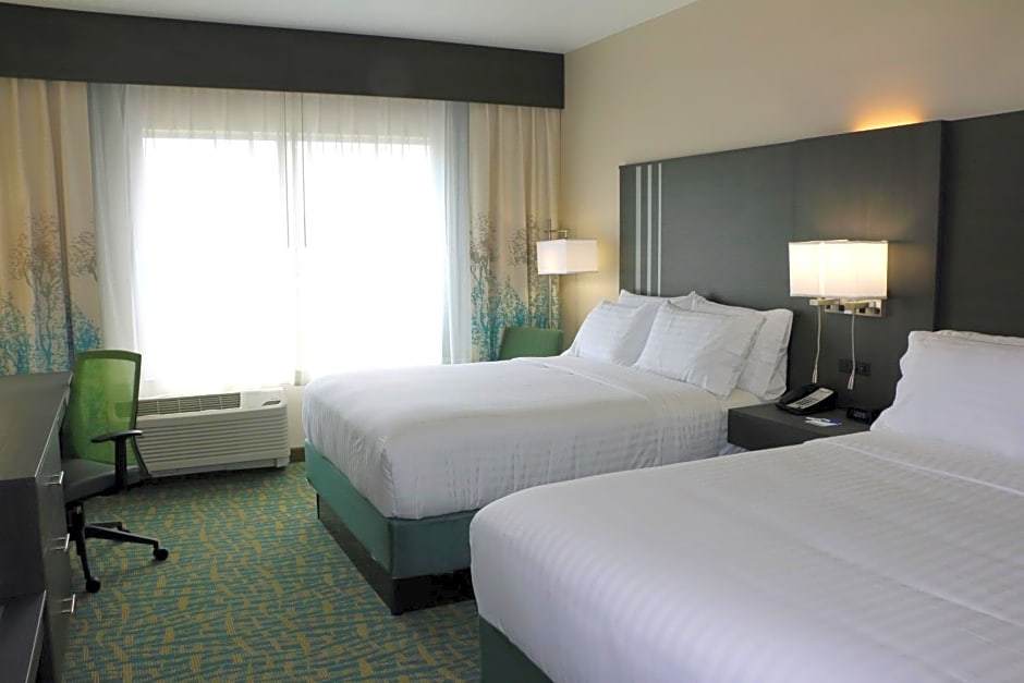 Holiday Inn Express & Suites Hendersonville SE - Flat Rock