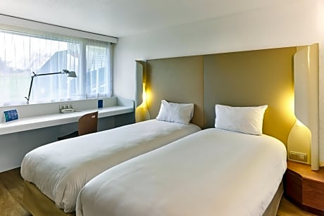 Standard Room - 2 Single Beds