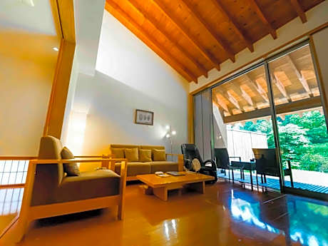 Deluxe Triple Room with Hot Spring Bath