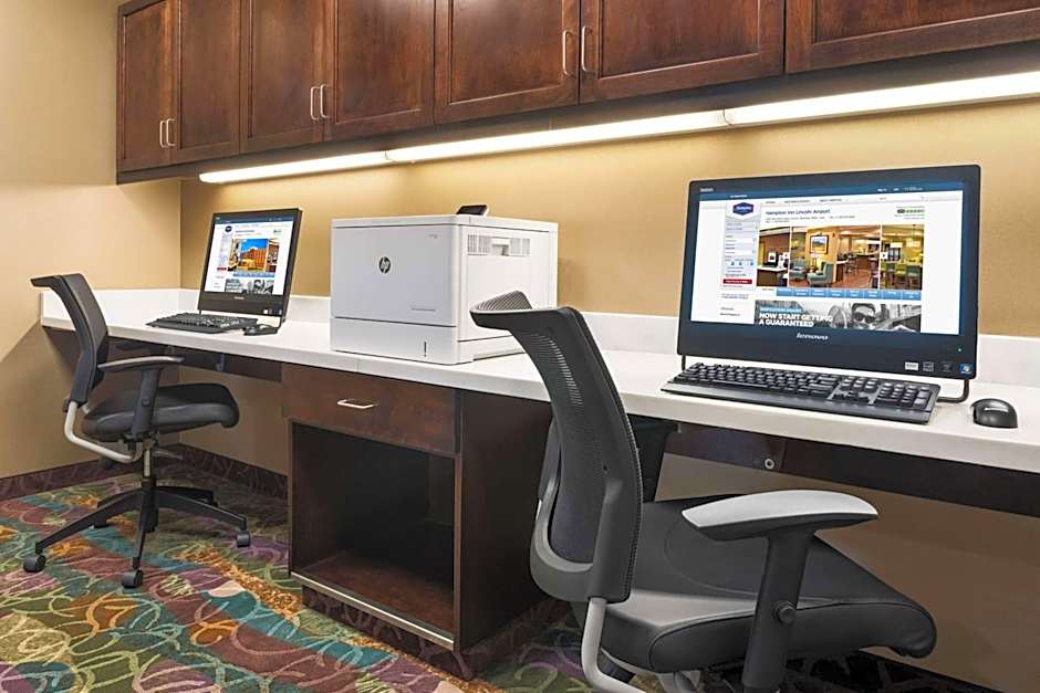 Hampton Inn Lincoln Airport