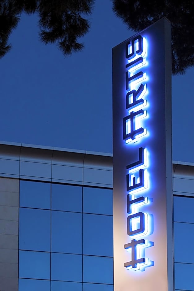 Hotel Artis