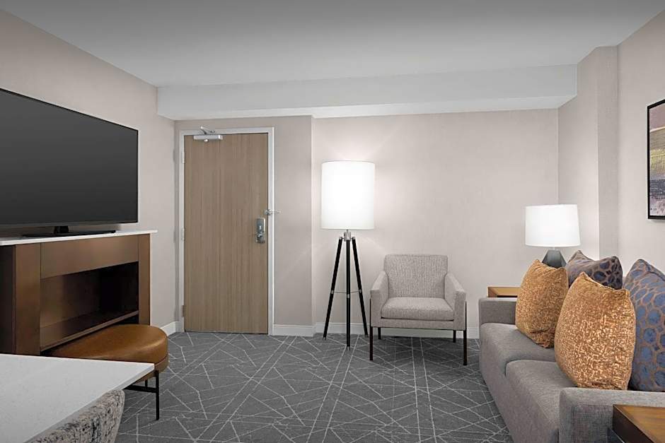 Embassy Suites By Hilton Kennesaw