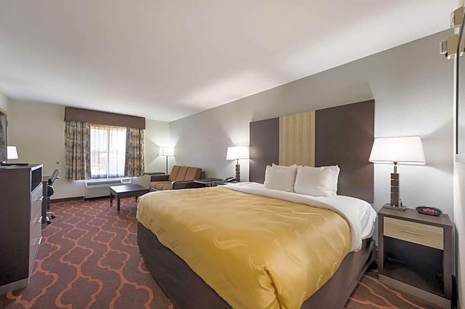 Quality Inn & Suites Huntsville Research Park Area