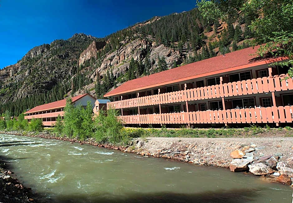 Hot Springs Inn