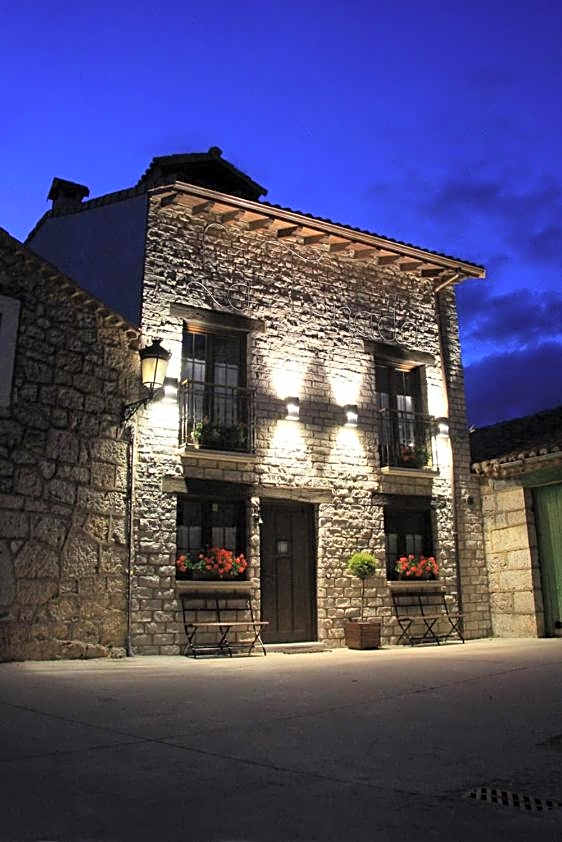 Hotel Rural La Tenada