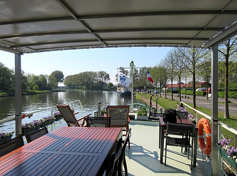 B&B Barge Johanna