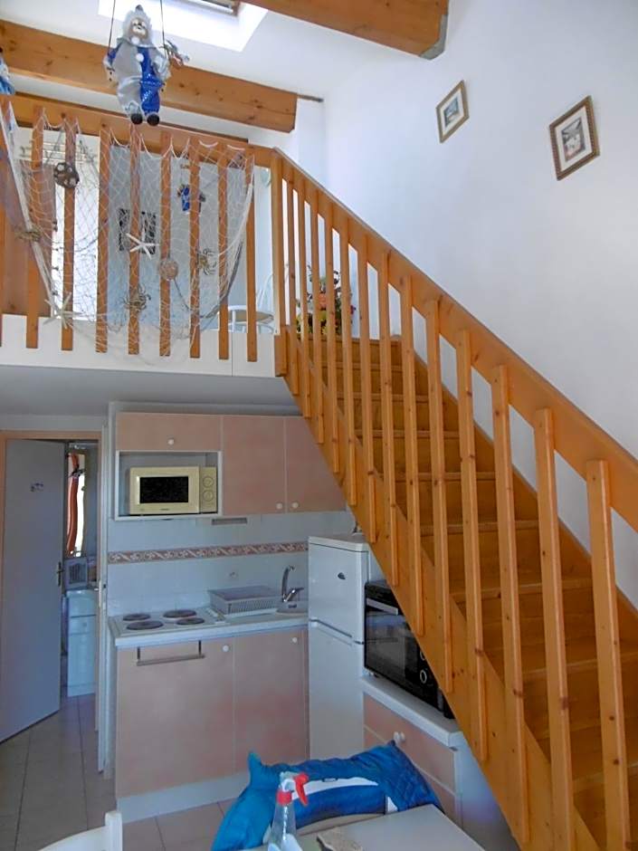 HOLIDAYLAND BAIE DES OLIVIERS VILLA 36m2 1chambre fermée 6 couchages ou VILLA 41M2 2chambres fermées 7 couchages