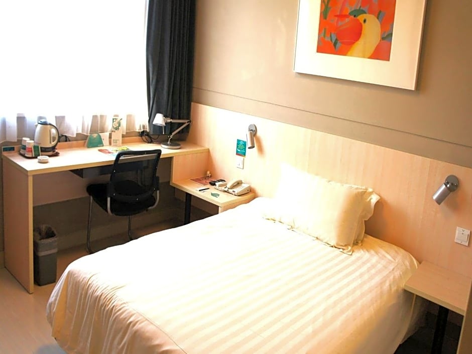 Jinjiang Inn Urumqi Hongqi Road Branch